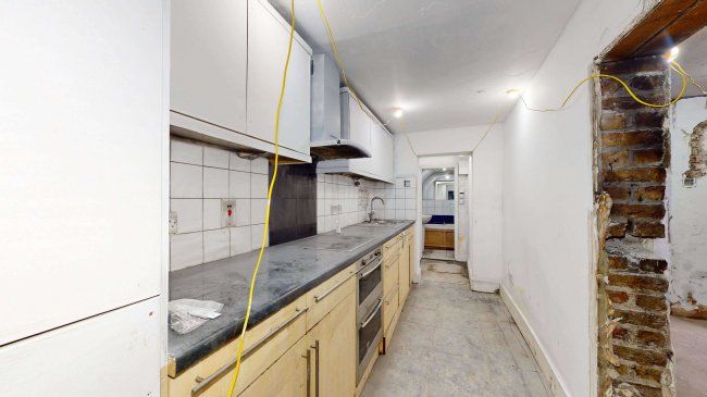 Lower Ground Floor Flat, 106 Guilford Street, Holborn, London, WC1N 1DP 1