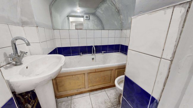 Lower Ground Floor Flat, 106 Guilford Street, Holborn, London, WC1N 1DP 1