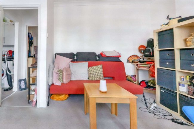 21C High Road, Stamford Hill, N15 6ND 1