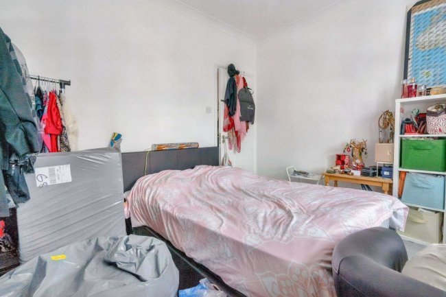 21C High Road, Stamford Hill, N15 6ND 1