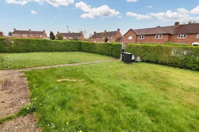 1 Bayley Crescent, Burnham, Slough, SL1 7EF 5