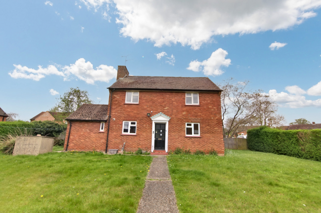 1 Bayley Crescent, Burnham, Slough, SL1 7EF 5