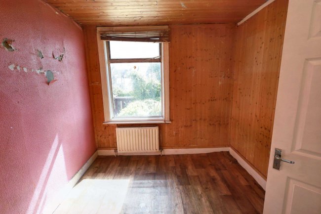 131 Whippendell Road, Watford, Hertfordshire, WD18 7NH 1