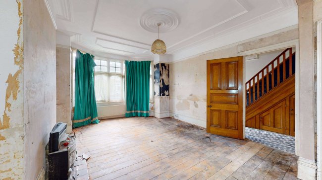 64 Oakfield Road, Southgate, London, N14 6LX 3