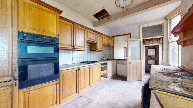 64 Oakfield Road, Southgate, London, N14 6LX 3