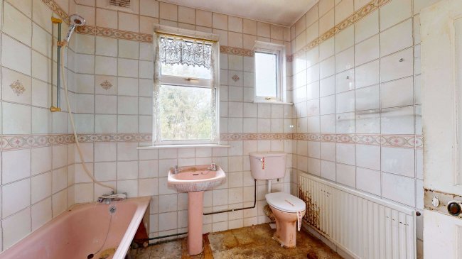 64 Oakfield Road, Southgate, London, N14 6LX 3