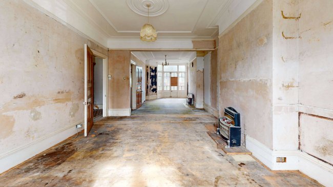 64 Oakfield Road, Southgate, London, N14 6LX 3