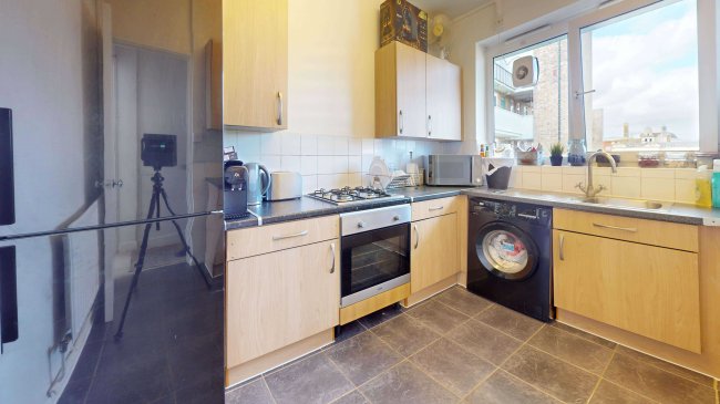 Flat 41, Galveston House, Harford Street, Mile End, London, E1 4RH 3