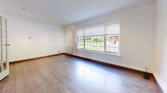 Little Acres, Foxes Lane, Brookmans Park, Hatfield, Hertfordshire, AL9 7BA 9