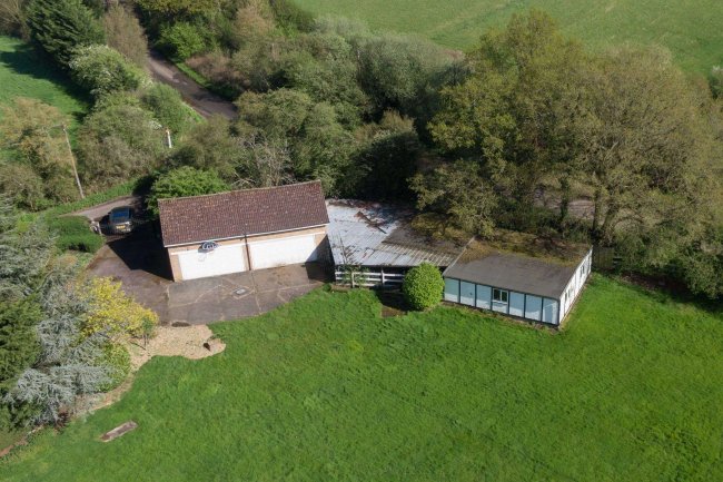 Little Acres, Foxes Lane, Brookmans Park, Hatfield, Hertfordshire, AL9 7BA 9