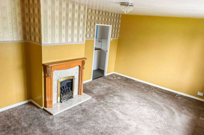 37 Shakespeare Avenue, Gloucester, GL2 5AL 3