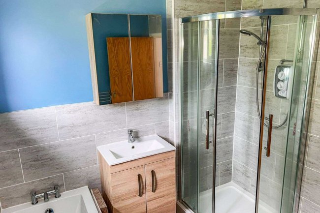 37 Shakespeare Avenue, Gloucester, GL2 5AL 3