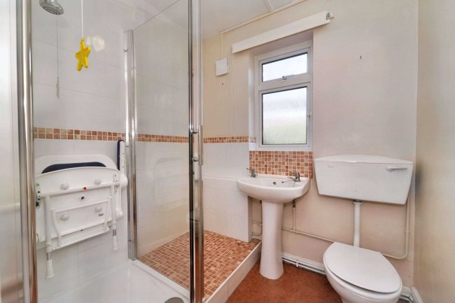 5 Goose Green, Farnham Royal, Slough, SL2 3DU 5