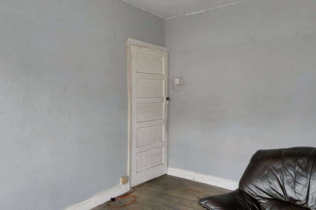 32 Alderwick Drive, Hounslow TW3 1SF 4