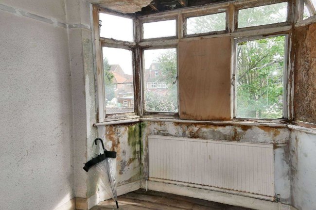 32 Alderwick Drive, Hounslow TW3 1SF 4