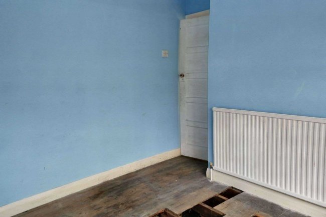 32 Alderwick Drive, Hounslow TW3 1SF 4