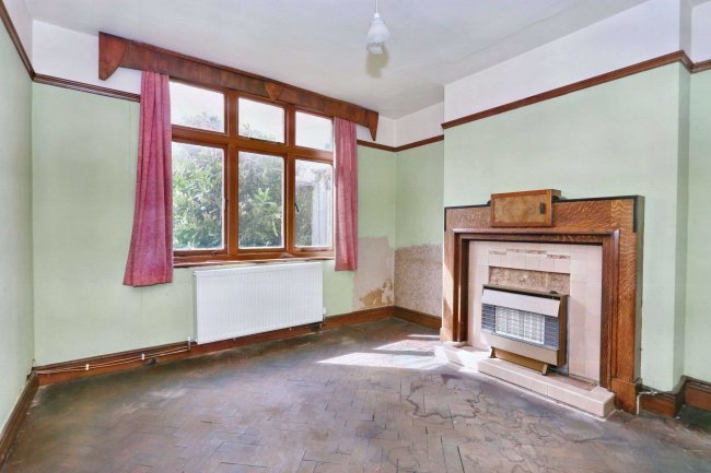 37 Queslett Road, Great Barr, Birmingham B43 6DP 4