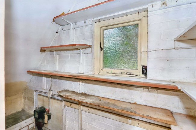 37 Queslett Road, Great Barr, Birmingham B43 6DP 4