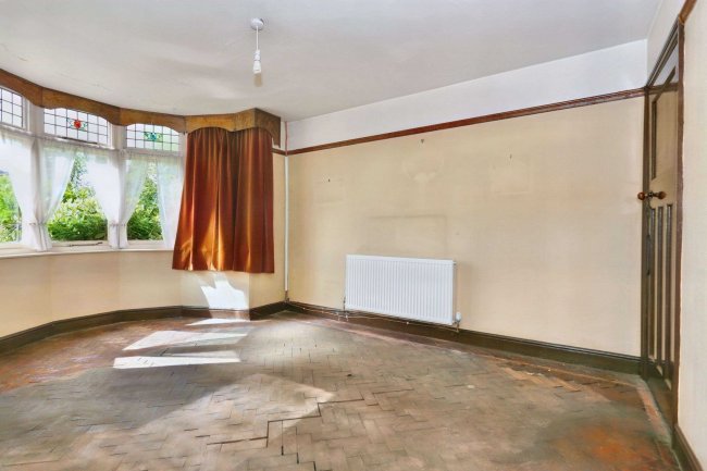 37 Queslett Road, Great Barr, Birmingham B43 6DP 4