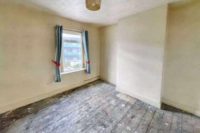 45 Caradoc Road, Prestatyn, LL19 7PG 2