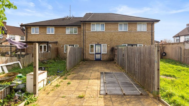 25 Bute Road, Croydon, CR0 3RT 10