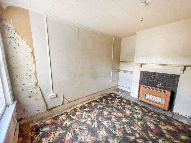 11 Cleveland Road, Chichester, West Sussex, PO19 7AF 5