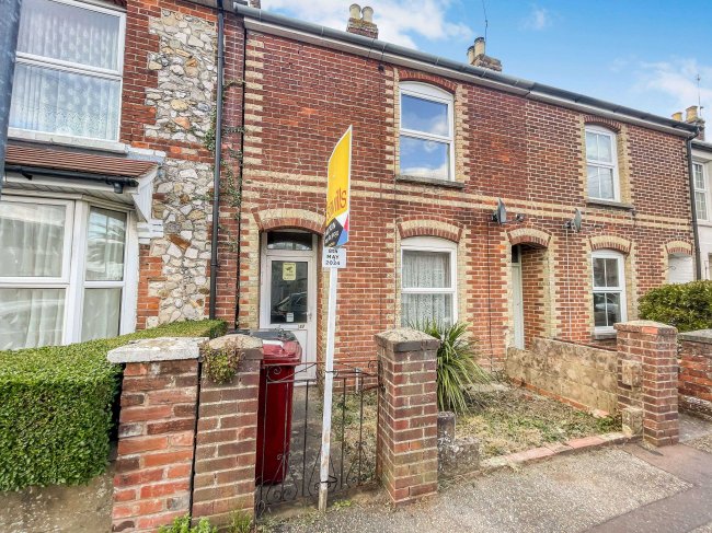 11 Cleveland Road, Chichester, West Sussex, PO19 7AF 5