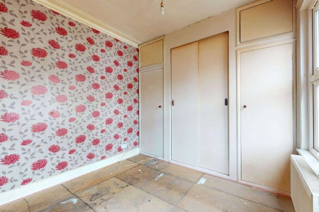 First Floor Flat, 5 Cavendish Drive, Wanstead, London, E11 1DN 7