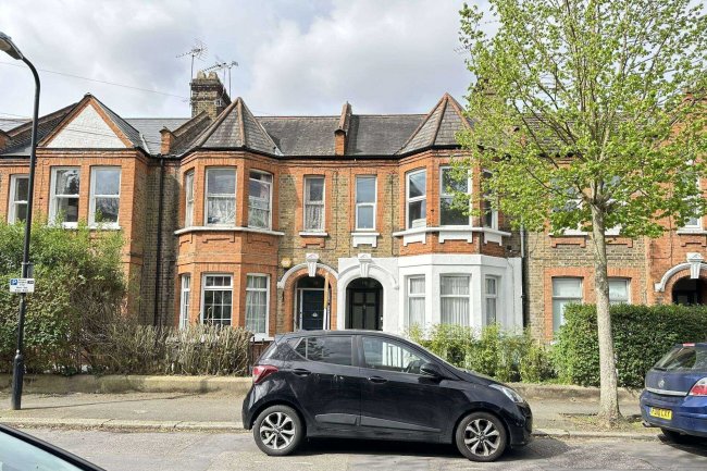 19 Carr Road, Walthamstow, London, E17 5ER 7