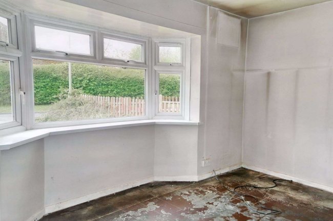 64 Rectory Road, Hook, Hampshire, RG27 9JQ 3