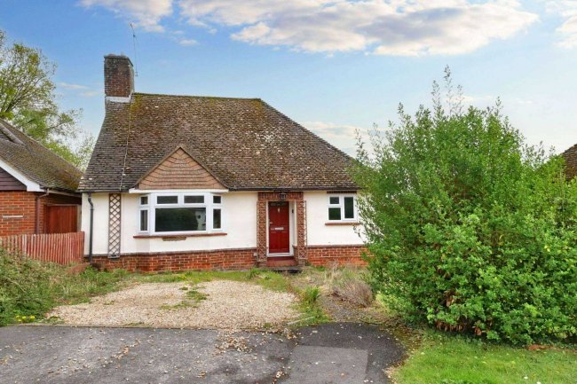 64 Rectory Road, Hook, Hampshire, RG27 9JQ 3