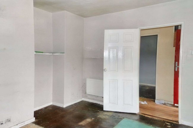 64 Rectory Road, Hook, Hampshire, RG27 9JQ 3