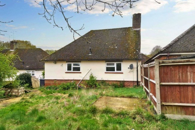 64 Rectory Road, Hook, Hampshire, RG27 9JQ 3