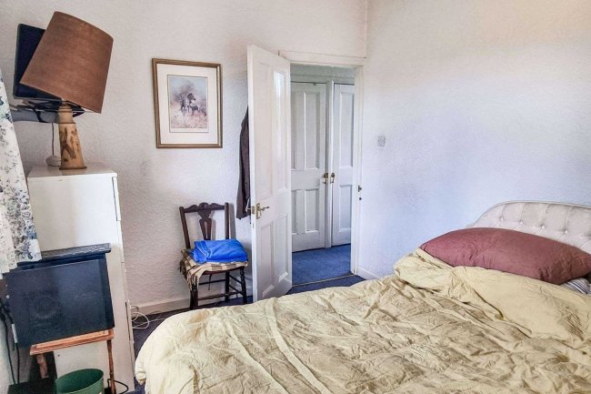 41 Hogarth Hill, London, NW11 6AY 4