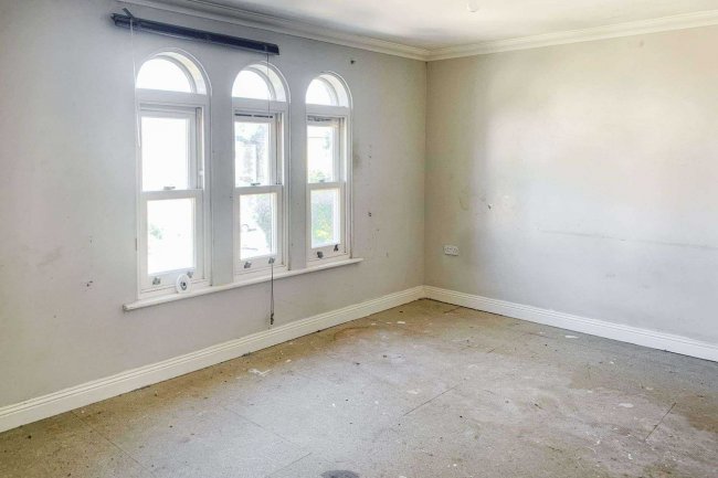 Flat 9, 13 Simeon Street, Ryde, Isle Of Wight, PO33 1JZ 4