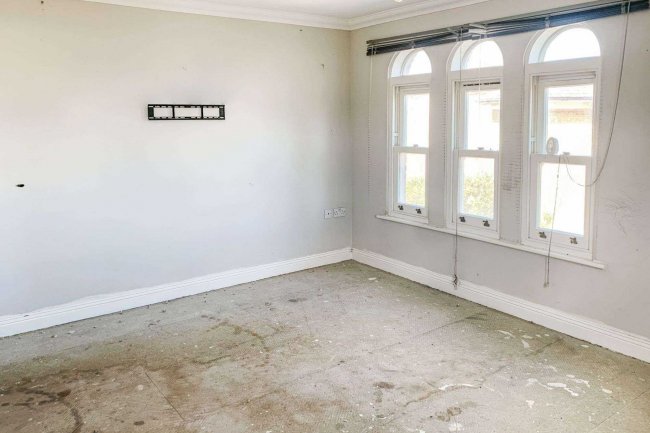 Flat 9, 13 Simeon Street, Ryde, Isle Of Wight, PO33 1JZ 4