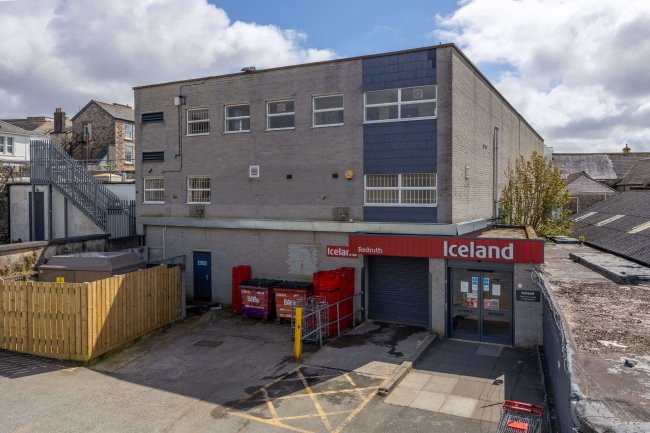 Iceland Foods Store, 25 Fore Street, Redruth, Cornwall TR15 2BQ 5