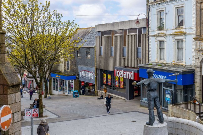 Iceland Foods Store, 25 Fore Street, Redruth, Cornwall TR15 2BQ 5