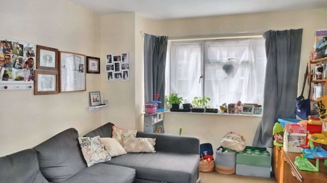 7 Falcourt Close, Sutton, Surrey, SM1 2RQ 7