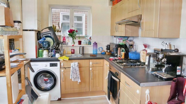 7 Falcourt Close, Sutton, Surrey, SM1 2RQ 7