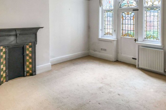 Flat A, 28 Park Avenue, Harrogate, HG2 9BG 1