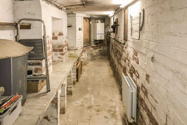 Flat A, 28 Park Avenue, Harrogate, HG2 9BG 1