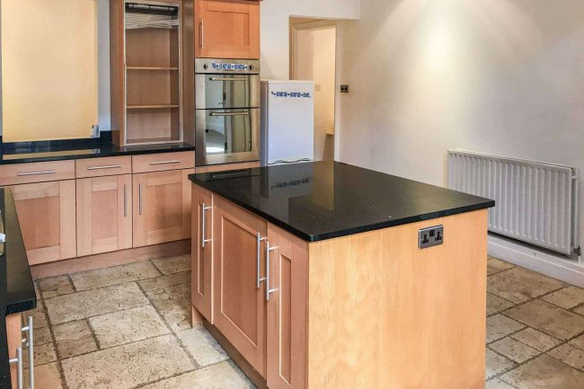 Flat A, 28 Park Avenue, Harrogate, HG2 9BG 1