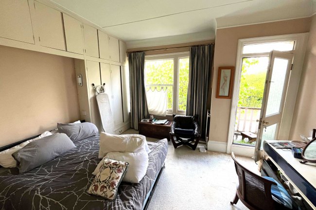 75 Peterborough Road, Fulham, London SW6 3BT 9