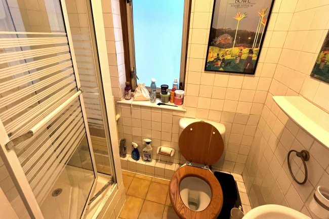 75 Peterborough Road, Fulham, London SW6 3BT 9