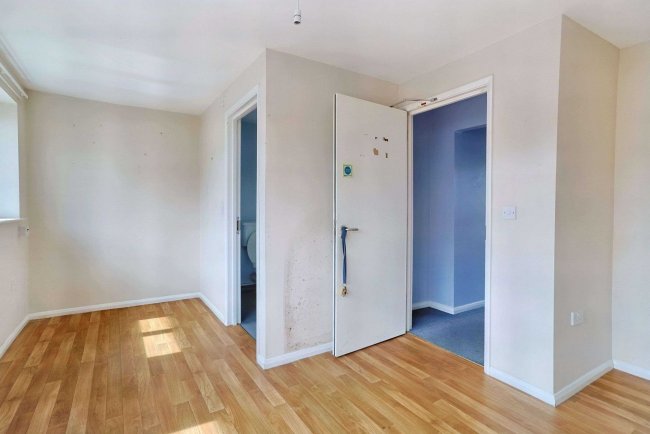 19 Chilgrove Road, Portsmouth, PO6 2ER 7