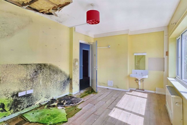 19 Chilgrove Road, Portsmouth, PO6 2ER 7