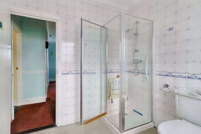 180 Stride Avenue, Portsmouth, PO3 6HW 2