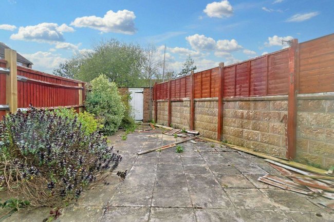 180 Stride Avenue, Portsmouth, PO3 6HW 2