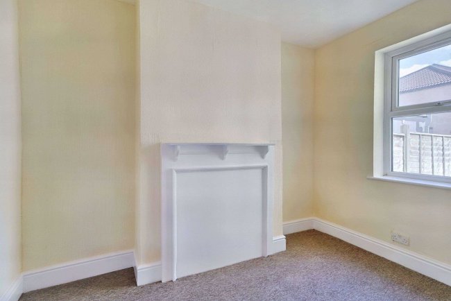 102 Radcliffe Road, Northam, Southampton, SO14 0PR 10